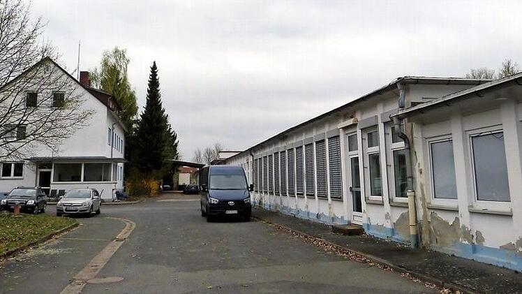 Der mögliche Abbruch dieser Industriebrache in Hegnabrunn mit anschließender Neugestaltung zählt mit zu den Vorhaben, die beim Amt für Ländliche Entwicklung zur Förderung angemeldet wurden.  Foto: Werner Reißaus