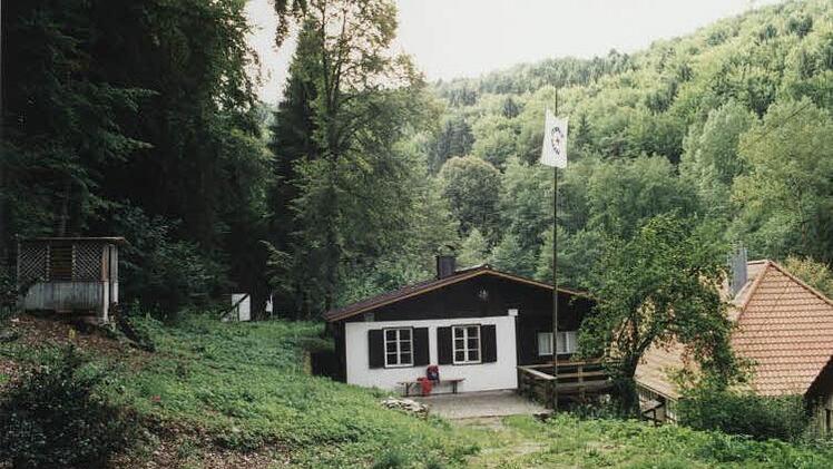 Die bisherige Bergwacht-Hütte im Bärental hat dann ausgedient. Fotos: Bergwacht