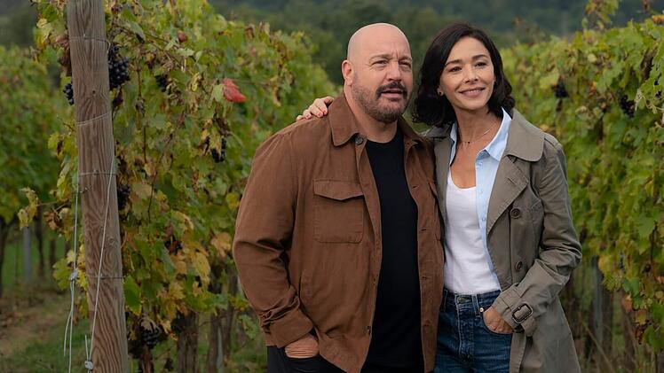 Gia (Nicole Grimaudo) zeigt Matt (Kevin James) ihre Heimat.
