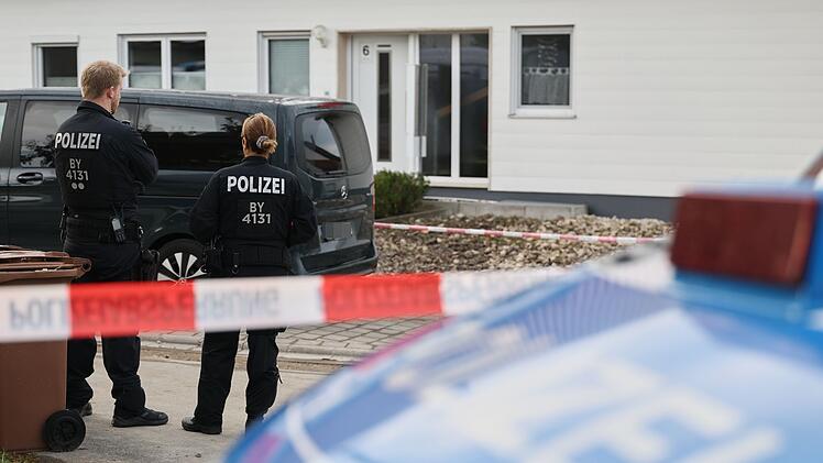 Zwei Beh&ouml;rdenmitarbeiter bei Waffenkontrolle erschossen
