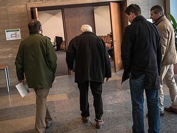 Ein Pflegeheim-Betreiber aus Oberfranken muss sechs Jahre und zehn Monate in Haft. Foto: Nicolas Armer/dpa