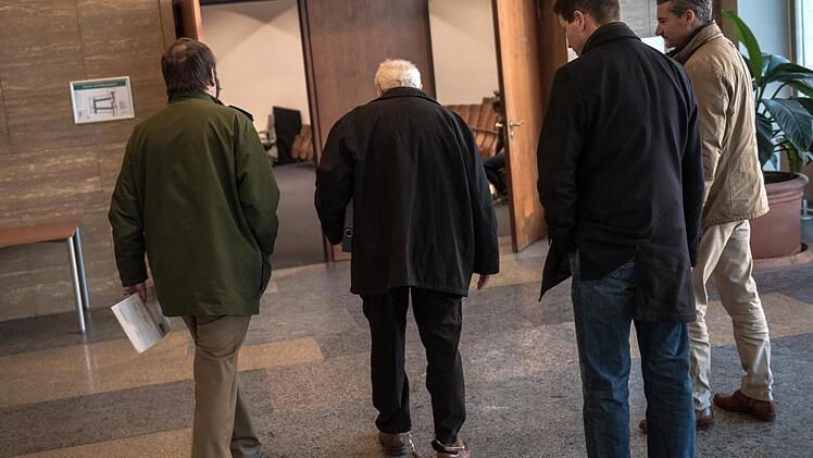 Ein Pflegeheim-Betreiber aus Oberfranken muss sechs Jahre und zehn Monate in Haft. Foto: Nicolas Armer/dpa