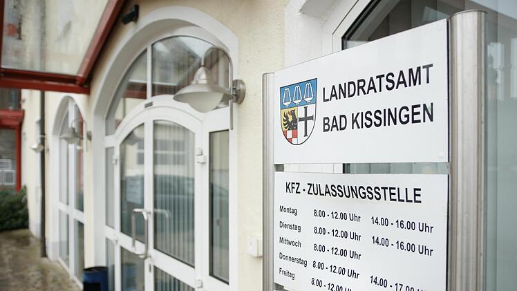 Die Zulassungs- und Fahrerlaubnisbehörde Bad Brückenau muss weiter geschlossen bleiben. Genaue Gründe nannte das Landratsamt dafür nicht. Foto: Steffen Standke