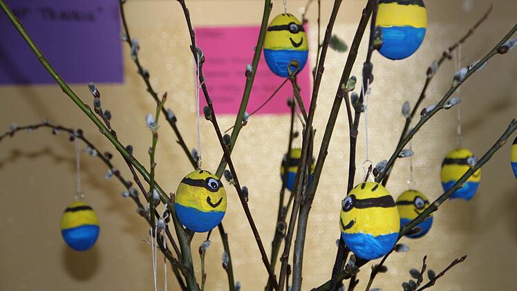 Die Hauptdarsteller des Animationsfilms "Minions" haben sich heimlich in den Kindergarten geschlichen. Foto: Ulrike Müller