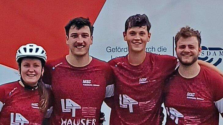 Stolz zeigen sich die Trialfahrer des MSC Fr&auml;nkische Schweiz (von links): Lina und Luis Knauer, Noah L&auml;mmlein und Paul Hopfeng&auml;rtner.MSC Fr&auml;nkische Schweiz