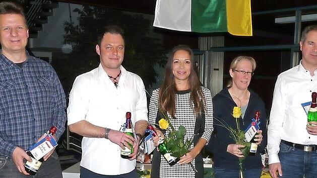 Die Elterninitiative für einen neuen Spielplatz in Wiesenfeld war vertreten mit (von links) Jonas Wunderer, Tobias Korte, Melanie Freiberg-Walter, Carolin Pechauf und Matthias Dellert. Fotos: Karin Günther