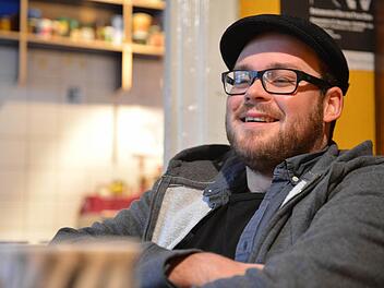 Simon Dudek studiert in Bamberg und sagt: ,Es ärgert mich, dass man immer als Student abgestempelt wird. Das bin ich nur von acht bis 18 Uhr.' Fotos: Ronald Rinklef