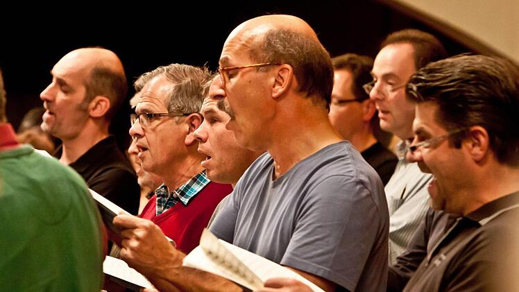 Der Coburger Bachchor probt Monteverdis "Marienvesper". Das Werk erklingt beim "Baustellenkonzert" am Sonntag, 22. November, in der Morizkirche.Foto: Jochen Berger