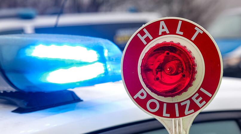 Bad Rodach: Polizei stoppt E-Scooter-Fahrer und findet offenen Haftbefehl