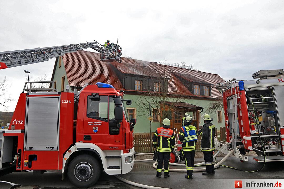 Dachstuhl brennt in Buttenheimer Ortsteil Gunzendorf