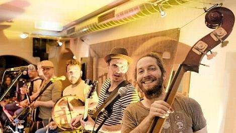 "Paddy's Last Order" spielen in der Herzobar.  Foto: privat