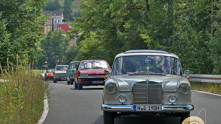Über 85 Fahrzeuge werden zur Rollhofener Kirwa-Ausfahrt an den Start gehen.