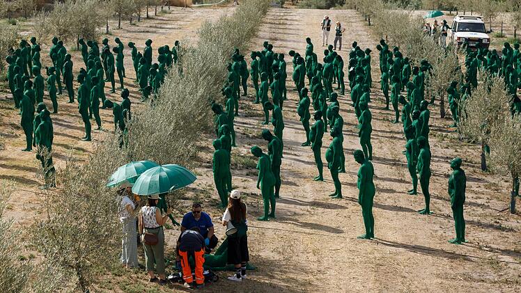 Spencer Tunick mit Kunstinstallation in Andalusien