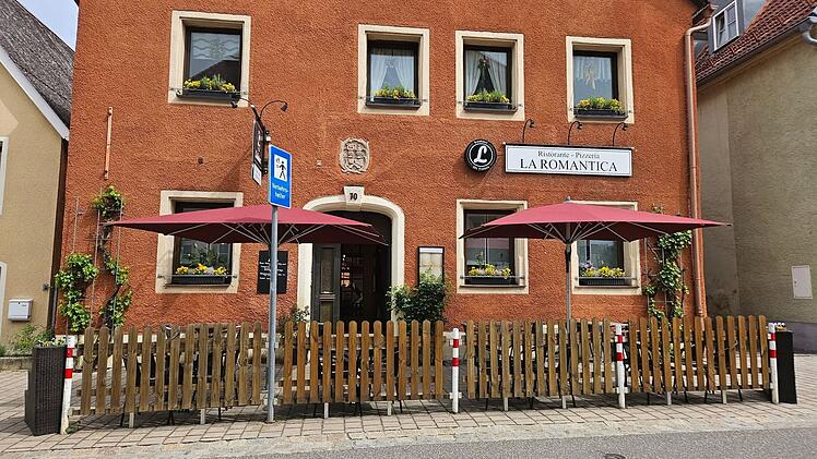 Au&szlig;enansicht des Restaurants La Romantica in Pegnitz.
