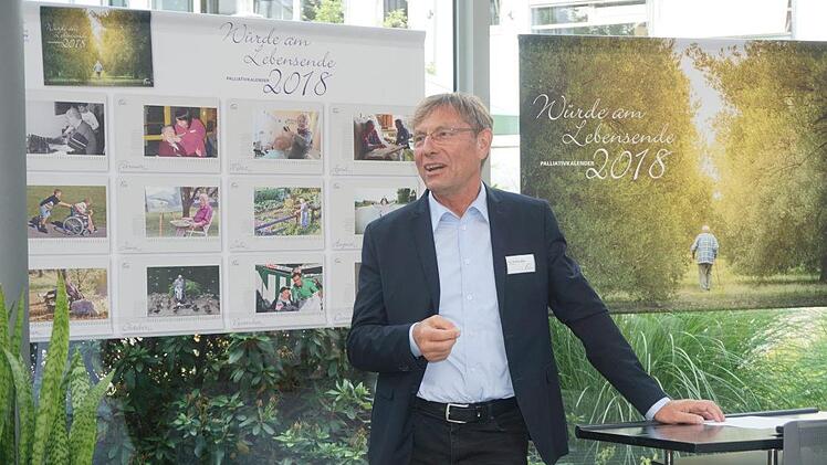 Thomas Sitte, Vorstandsvorsitzender der Deutsche Palliativstiftung sprach zum Thema "Würde am Lebensende". Foto: Marion Eckert