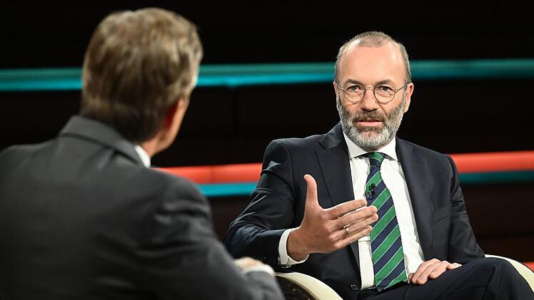 CSU-Vize Manfred Weber äußerte sich vorsichtig zur Europa-Kritik von Donald Trump.