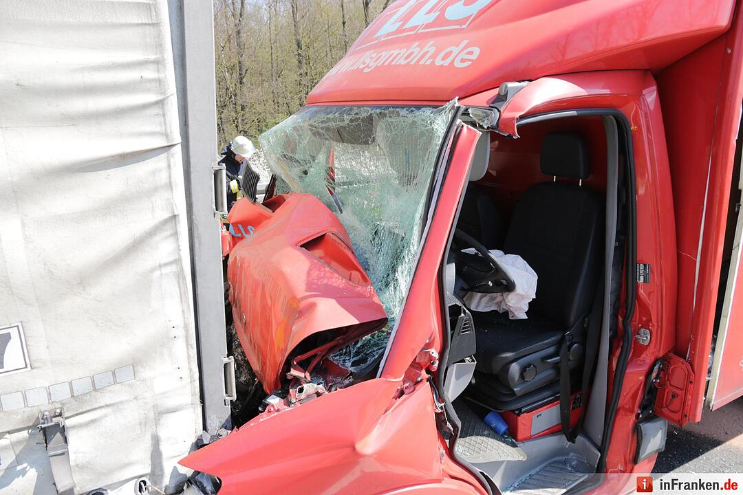 Lkw-Auffahrunfall auf A3 bei Höchstadt: Ein Schwerverletzter
