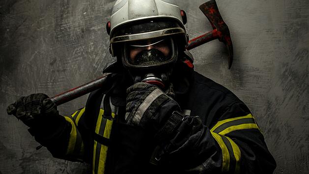 Feuerwehr löscht Küchenbrand in Herlheim