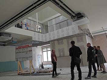 Noch ist die Lobby im Rohbau.