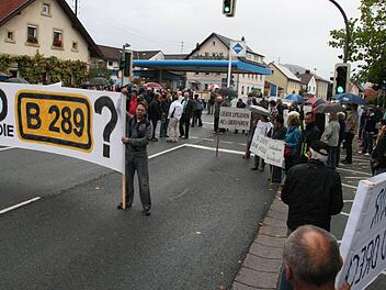 Seit vielen Jahren gehen die Bürger für den Bau der Umgehung auf die Straße. Die werde sich aber auch in nächster Zeit nicht finanzieren lassen, heißt es in einem Antwortschreiben des Verkehrsministeriums auf eine Anfrage des Untersteinacher Bürgermeisters Heinz Burges. Foto: Archiv/Matthias Beetz