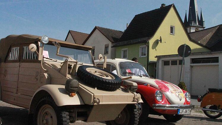 Historische Fahrzeuge in Uselhof