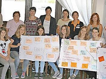 Im Café Kitsch fand das "2. Kronacher Mädchen-Café" statt - organisiert vom städtischen Arbeitskreis "Familienfreundliches Kronach" und von "Kronach creativ".  Foto: Heike Schülein
