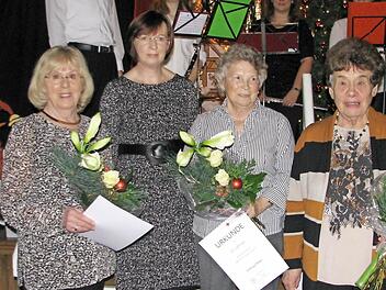 Für ihre Vereinstreue geehrt wurden (von links) Anita Eppler, Birgit Mann, Gertrud Ittner und Irene Wicklein.  Foto: Norbert Karbach