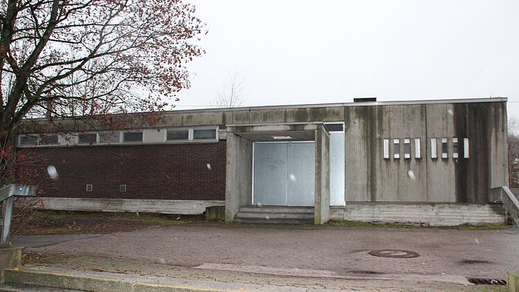 Vorderansicht des Bahnhofs Stockheim. Foto: Andreas Schmitt