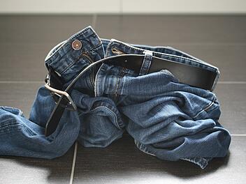 Ladendieb rennt mit gestohlener Hose aus Coburger Laden - und macht sp&auml;ter gro&szlig;en Fehler