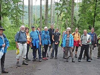 Der Alpenverein Sektion Bad Kissingen begab sich auf Wanderschaft durch die hessische Rhön.
