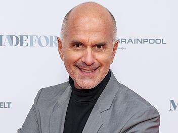 Christoph Maria Herbst, der am 9. Februar 60 wird, ist ein Mann mit vielen Gesichtern. Welches Gesicht hatte er am Anfang seiner Karriere?