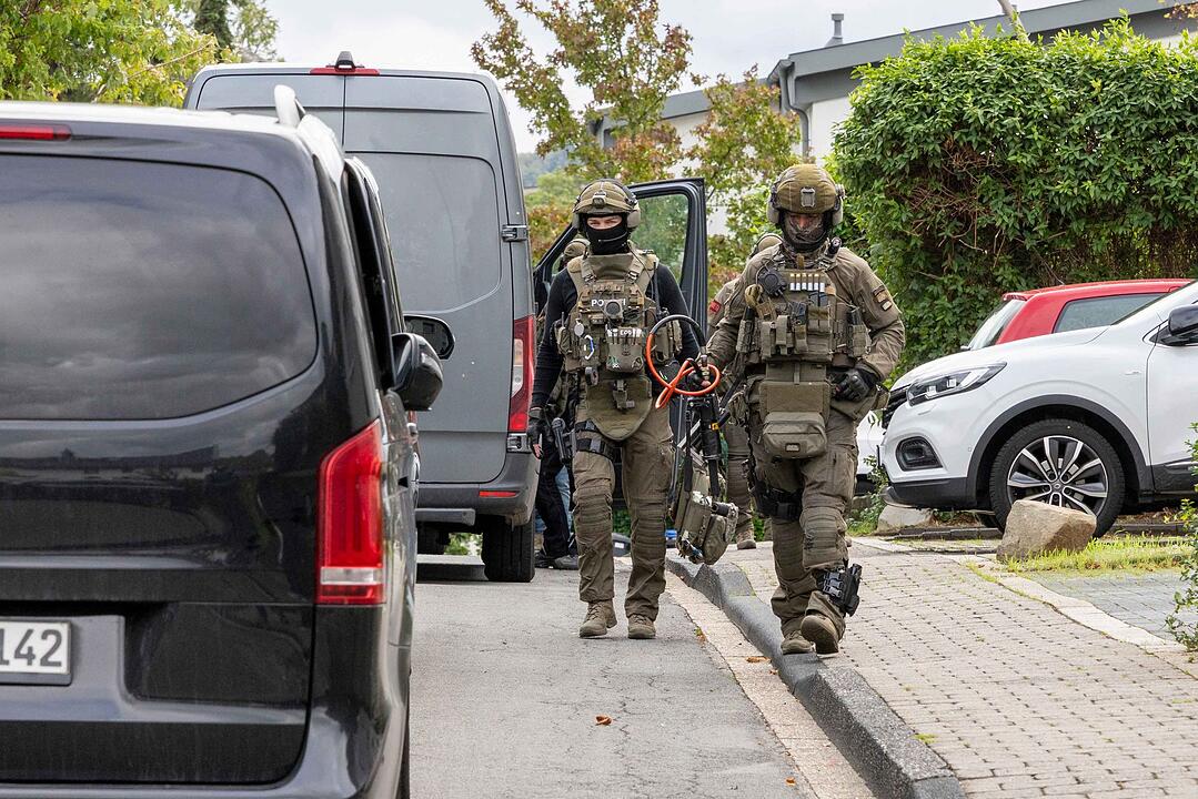 Sabotage an Umspannwerken - Durchsuchung