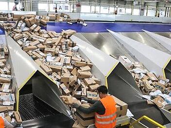 In Eggolsheim gibt es seit dem vergangenen Jahr ein Logistikzentrum des Versandhändlers Amazon. Ob in Limbach ein weiteres entsteht, sollen die Pommersfeldener Bürger entscheiden. Foto: Barbara Herbst (Archiv)
