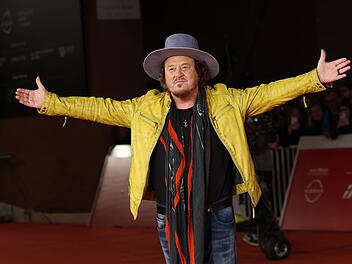 Zucchero Sugar Fornaciari ist l&auml;ngst in der Welt zu Hause. Seine US-Fangemeinde ist gro&szlig;. Ohne Hut sieht man ihn selten.