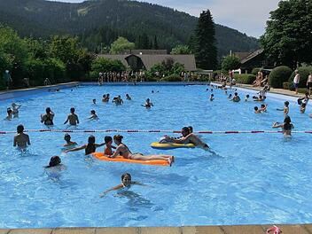 Wer künftig das Wallenfelser Schwimmbad besuchen will, muss sich auf höhere Eintrittspreise einstellen. Foto: Archiv