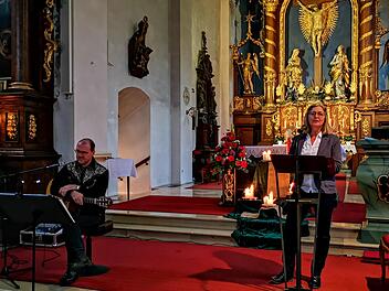 Pastoralreferent Stephan Tengler und Gemeindereferentin Evi Warnke werden künftig alle zwei Monate am ersten Sonntag Abend zu einem "Abend(aus)klang" in die Klosterkirche am Kreuzberg einladen.