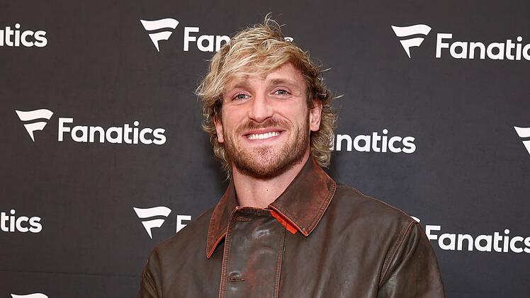 Der US-Wrestler Logan Paul ist mit dem Verkauf einer seltenen Pok&eacute;mon-Karete um mehrere Millionen US-Dollar reicher geworden.