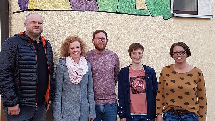 Das Vorstandsteam des Kindergartens St. Martin Eltingshausen (von links): Sven Schüller, Carolin Hartung, Timo Schückle (Kindergartenleitung), Jasmin Guthardt, Margit Vollbrecht.  Foto: Edelgard Seufert.