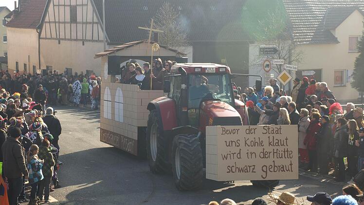 Faschingszug des FCSH Ebenhausen. Foto: Stefan Geiger