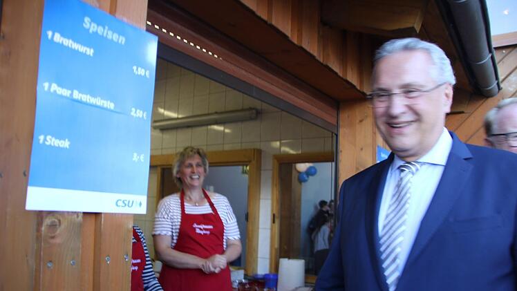 Eindrücke vom Ministerbesuch in Neufang. Foto: Veronika Schadeck