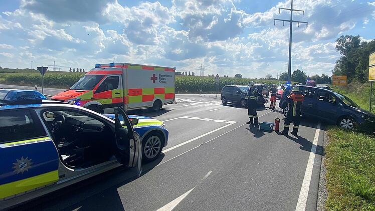 Landkreis Ha&szlig;berge: Eine Unfall-Serie forderte am Wochenende die Rettungskr&auml;fte.