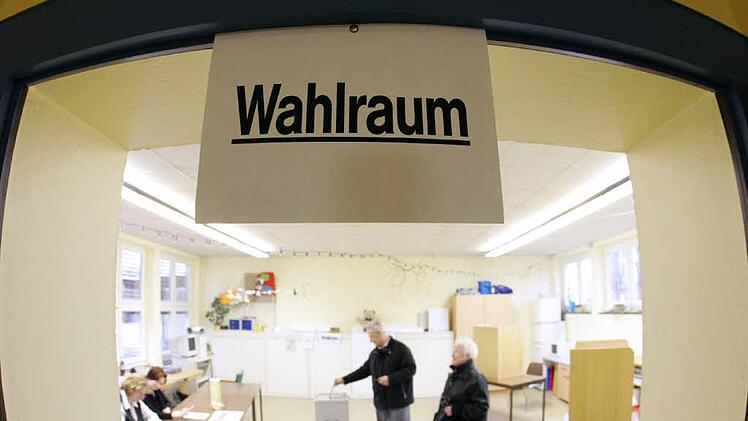 Jeder Wähler hat zwei Stimmen. Symbolfoto: Friso Gentsch/dpa