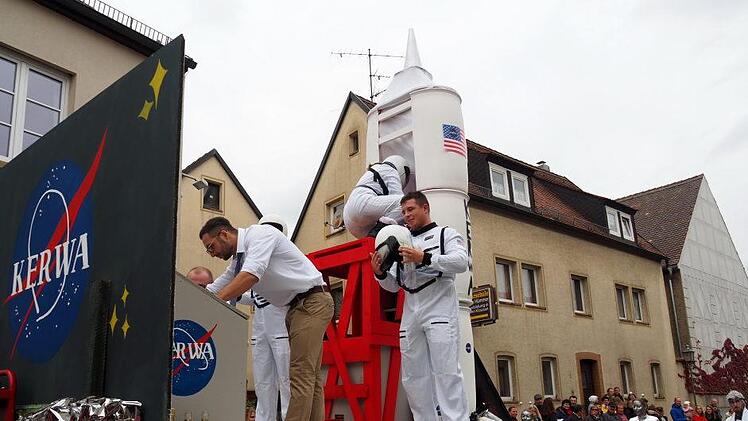 Impressionen vom Kirchweihfestzug in BurgebrachAndrea Soörlein