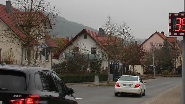 Im Mehlesweg war die mobile Geschwindigkeitstafel im November Einsatz. Hier soll bald eine feste Anlage stehen.