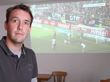 Michael Stöcker ist Wirt der Kulmbacher "Kesselstuben". In seinem Lokal wird man auch künftig Fußball auf Sky sehen können. Foto: Sonja Adam