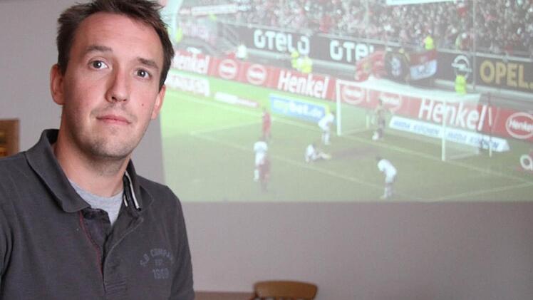 Michael Stöcker ist Wirt der Kulmbacher "Kesselstuben". In seinem Lokal wird man auch künftig Fußball auf Sky sehen können. Foto: Sonja Adam