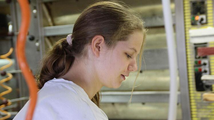 Bäckerazubi Nina Leurer Foto: Benedikt Borst