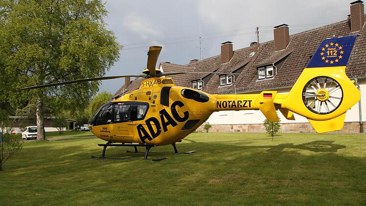 Der Rettungshubschrauber flog unverrichteter Dinge wieder ab. Fotos: Ulrike Müller