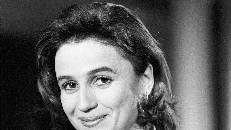Sandra Maischberger f&uuml;hrte Anfang der 90er rund ein Jahr als Co-Moderatorin durch die politische Talkshow "Talk im Turm".
