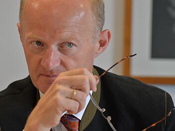 Oberbank-Generaldirektor Franz Gasselsberger hält an seiner Strategie fest: Wachstum durch Expansion. Jetzt geht die österreichische Bank über Bayern hinaus - mit Filialen in Hessen und Thüringen. Foto: Ronald Rinklef